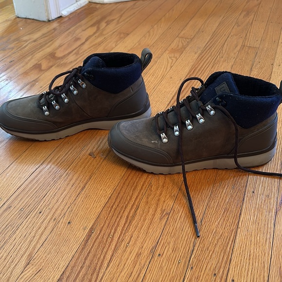 Uggs Men’s Olivert slate boot - Picture 8 of 9